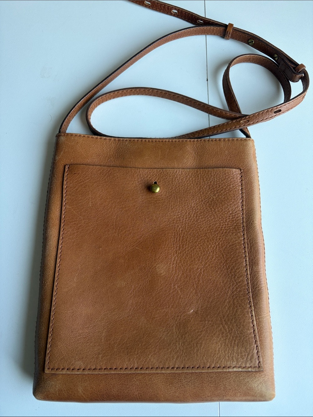 Madewell The Slim Brooklyn Crossbody Bag in Leather